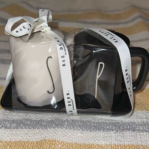 Rae Dunn salt pepper shakers